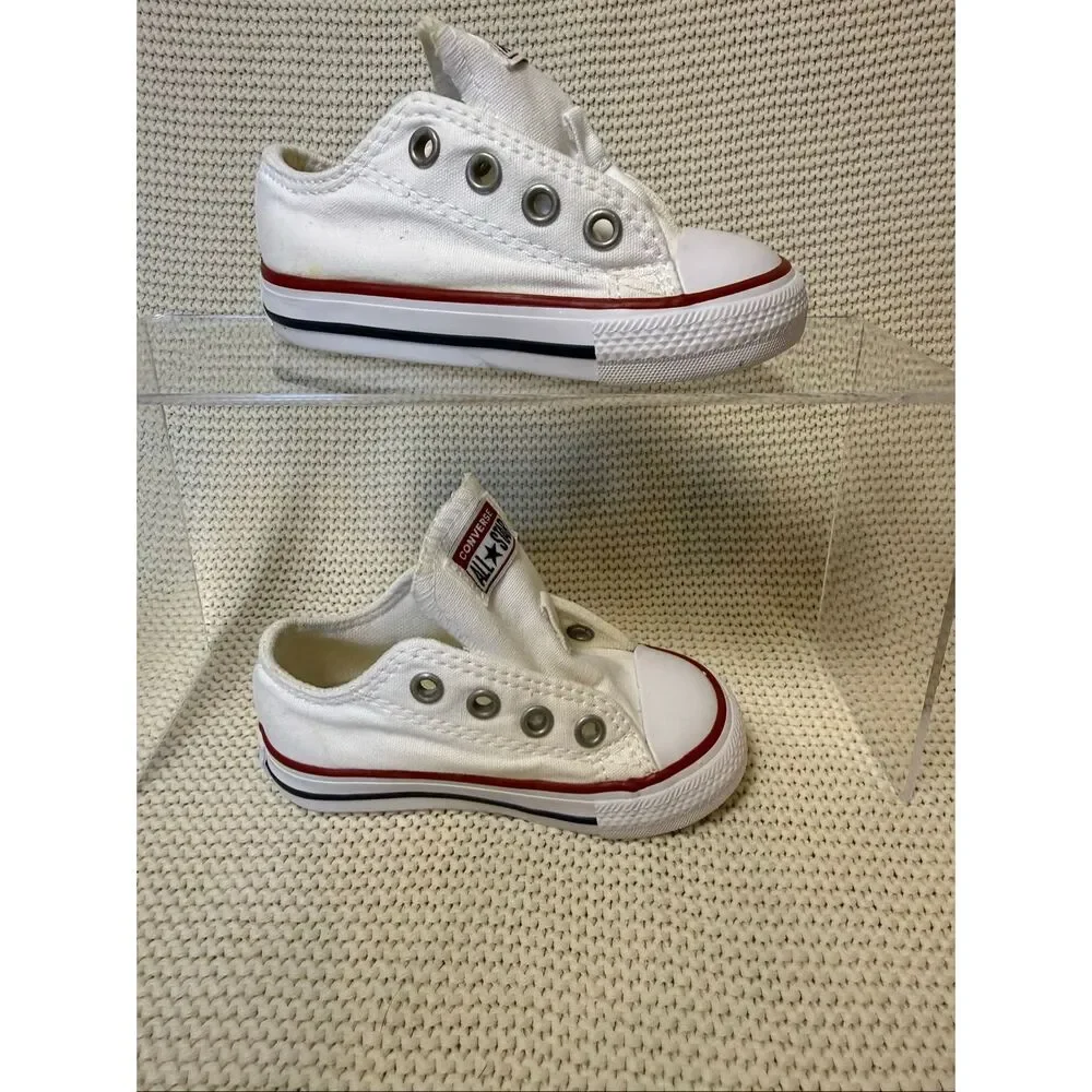 CONVERSE - All white Chucks - Toddler 5C